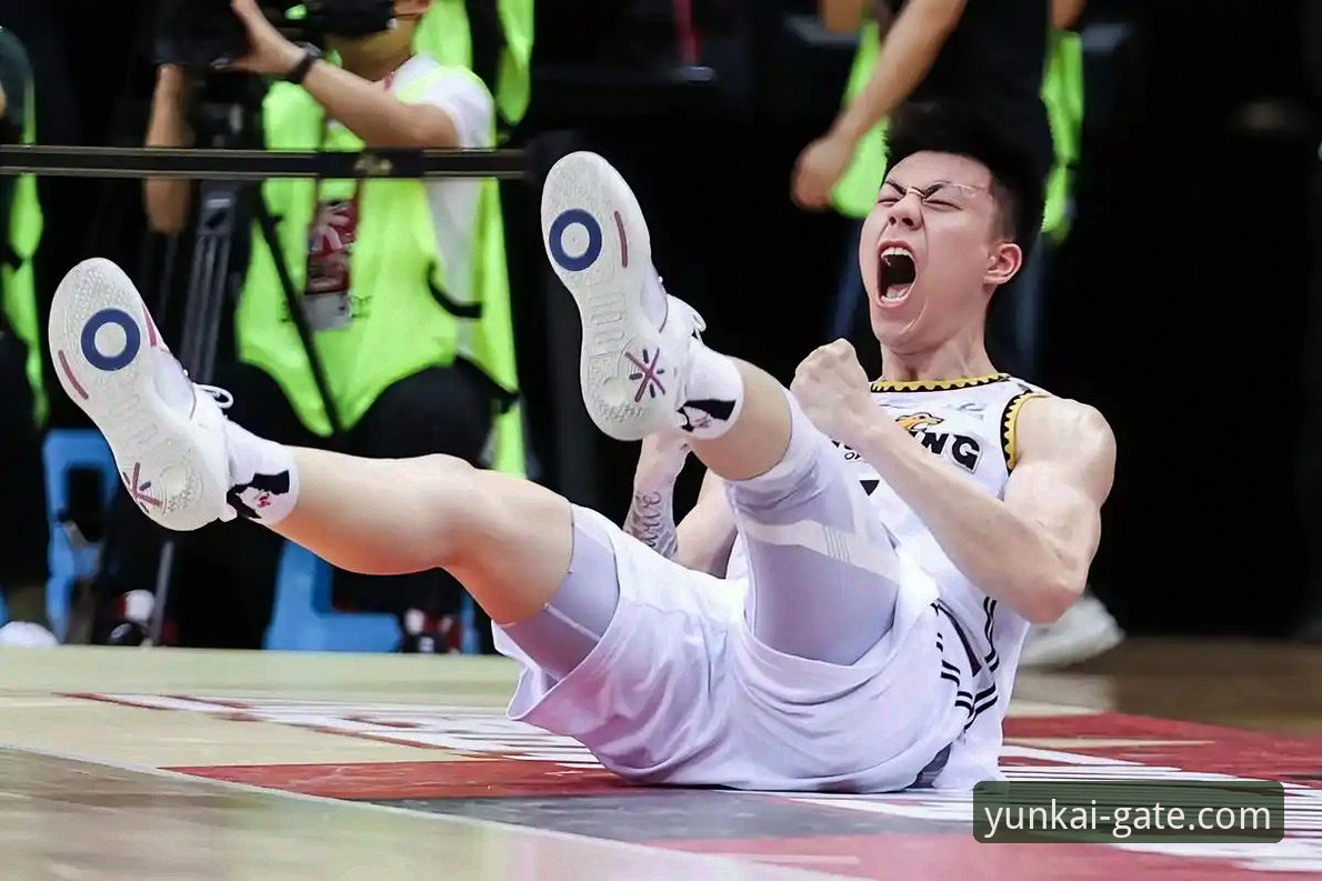 云开app安装教程 揭秘上海男篮12连胜背后的“数据流”新思维:一次云端的战术复盘